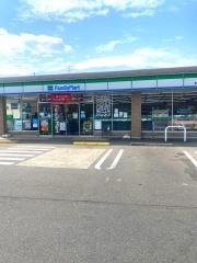 ファミリーマート　新居浜船木店