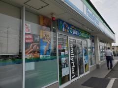 ファミリーマート　さいたま三条店