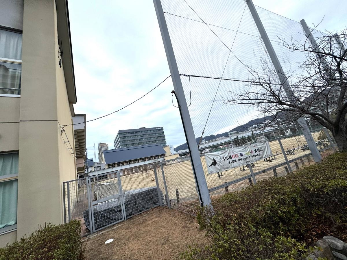 校庭
