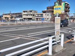 「浅川橋」バス停留所