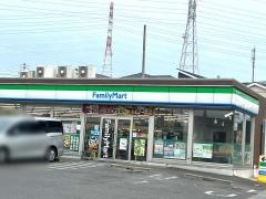 ファミリーマート　南大高店