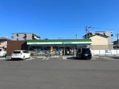 ファミリーマート　梅満町店