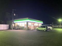 ファミリーマート　大府追分店