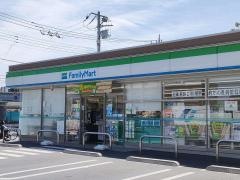 ファミリーマート　川口南前川店