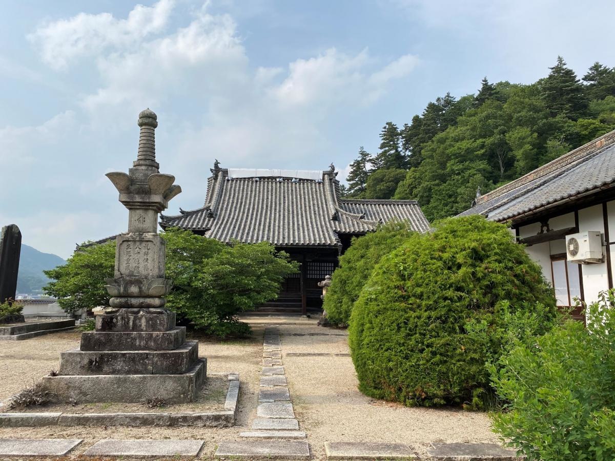 お寺の中です。