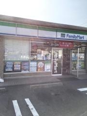 ファミリーマート　日進白山店