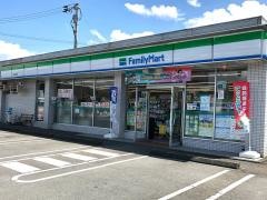 ファミリーマート　鬼北広見店