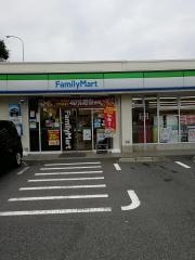ファミリーマート　スリーウェル茅ヶ崎東店