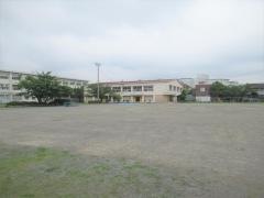 早田小学校