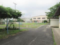 早田小学校