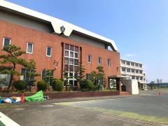 栗島小学校