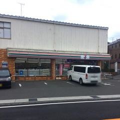 セブンイレブン　広島戸坂中町店