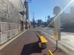 「金山団地口」バス停留所