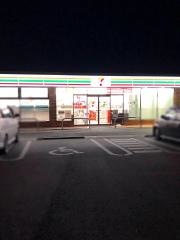 セブンイレブン　木津川原田店