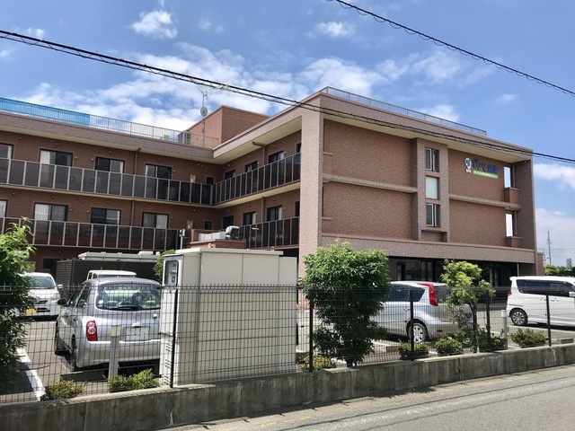 アースの介護付有料老人ホーム　でらいと焼津