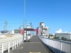 「中川橋」バス停留所