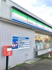 ファミリーマート　射水大門店