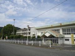 柱本小学校