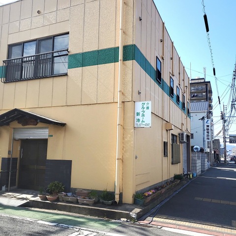 新池
