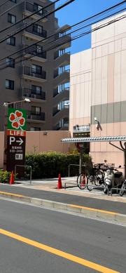 ライフ　西小岩店