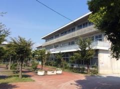 日章小学校