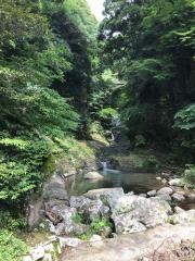 富川渓谷バンガロー