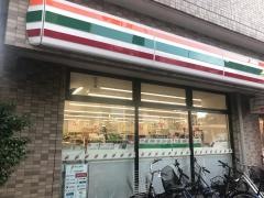 セブンイレブン　荒川店