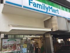 ファミリーマート　かぶと町永代通り店