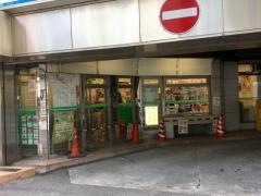 ファミリーマート　かぶと町永代通り店