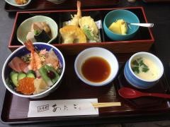 あたご浜味館船場通店