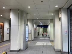 黄金町駅