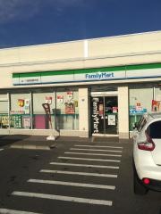 ファミリーマート　湘南国際村店