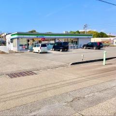 ファミリーマート　藤枝上青島店