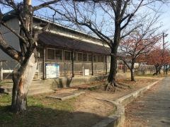 西山小学校