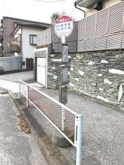 「大楠登山口」バス停留所