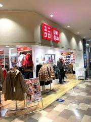 ユニクロ　ペリエ稲毛店