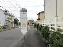「万願寺グランド北」バス停留所