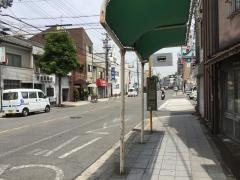 「桃谷駅筋」バス停留所