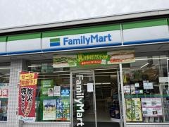 ファミリーマート　枇杷島警察署前店