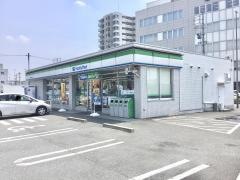 ファミリーマート　枇杷島警察署前店