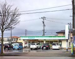 ファミリーマート　窪四丁目店