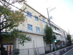 洛中小学校