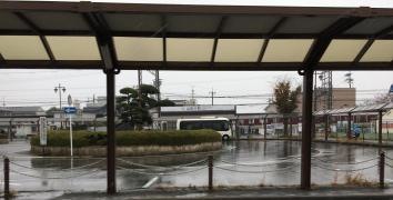 「山田川駅」バス停留所