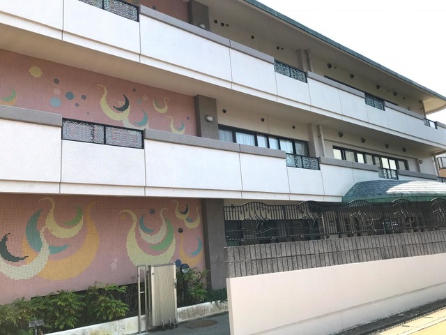 からざステーション 建物全景