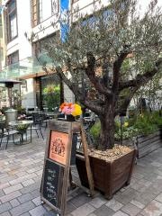 Ａｏｙａｍａ　Ｆｌｏｗｅｒ　Ｍａｒｋｅｔ　ＴＥＡ　ＨＯＵＳＥ　南青山本店