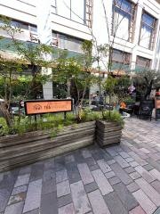 Ａｏｙａｍａ　Ｆｌｏｗｅｒ　Ｍａｒｋｅｔ　ＴＥＡ　ＨＯＵＳＥ　南青山本店