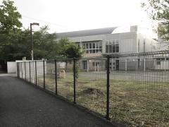 調布市立調布中学校