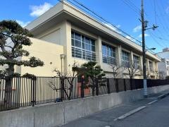 東三国小学校