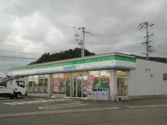 ファミリーマート　新居浜神郷店