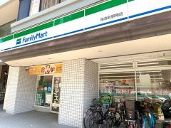 ファミリーマート　南森町駅南店